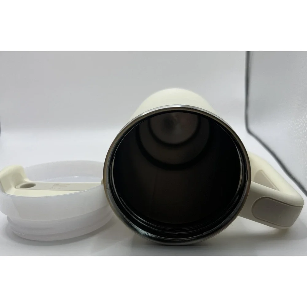 Stanley Adventure Quencher‎ H2.0 Travel Tumbler Cream 30oz - Picture 3 of 8